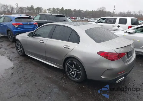 2023 Mercedes-Benz C 300 4Matic z USA, uszkodzony, nr VIN W1KAF4HB9PR103705